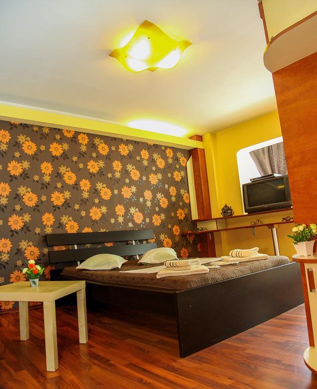 Studio Piata Romana Apartment Bucharest Room photo