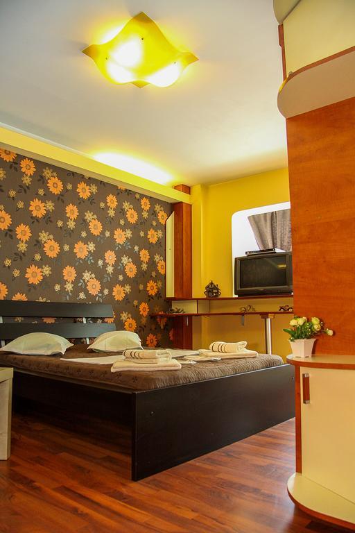 Studio Piata Romana Apartment Bucharest Room photo